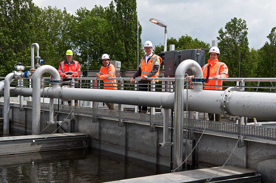 Slimme zuivering Panheel bruist en borrelt water schoon